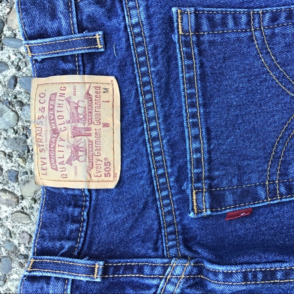 vintage dark wash levis
